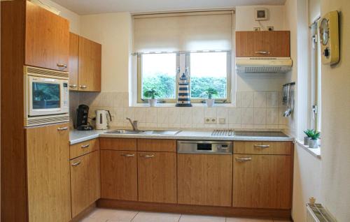 Wemeldinge Casa | 4 Bedroom Gorgeous Home In Wemeldinge