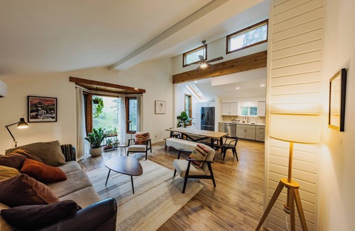Whitefish Casa | 4-bedroom home in secluded Whitefish neighborhood with AC - 10 min from downtown