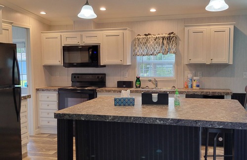 Fellowship Casa | 4-bedroom home in superb Ocala with AC