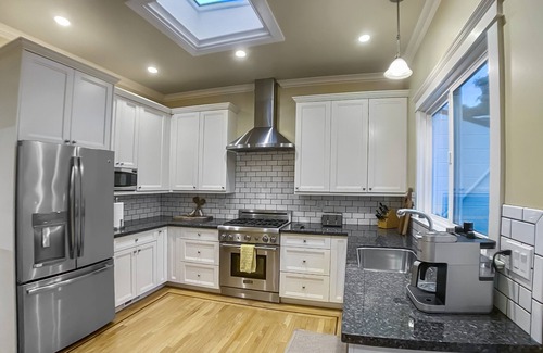 Noe Valley Casa | 4 Bedroom Home in Best Family Neighborhood in Sunniest Area of SF