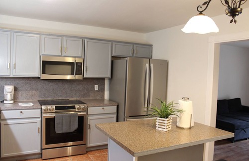 Southside Casa | 4 Bedroom Home Near Missions & Riverwalk