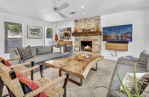 Lost Creek Casa | 4 Bedroom Home on half-acre spactacular backyard with sparkling pool and Cabana