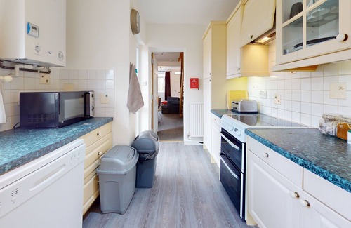 Milton Casa | 4 Bedroom Home - Sleeps 10 - Free Parking