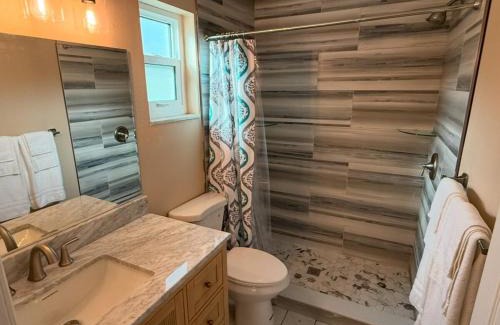 Indian Rocks Beach Casa | 4 Bedroom home with heated pool by the beach!
