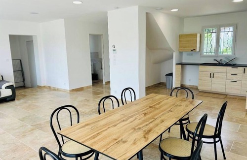 Laudun Casa | 4-bedroom house for 8 people