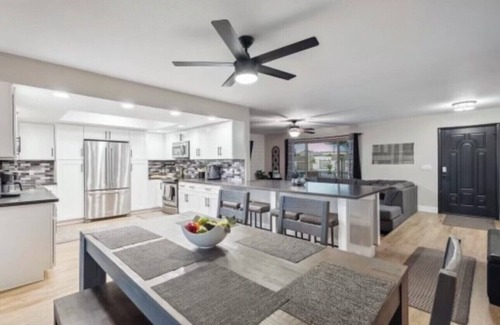 Lake Havasu City Casa | 4-bedroom house in lovely Lake Havasu City with WiFi, AC, Pool, Patio Area