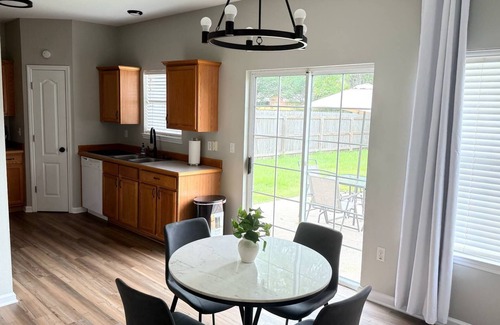 Gulfport Casa | 4-bedroom house in charming Gulfport with WiFi, AC. Book now