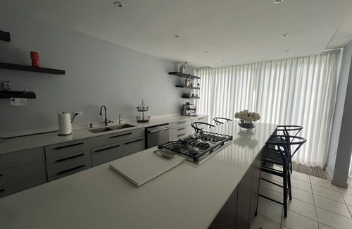 Canovanillas Casa | 4-bedroom house in enchanting Canovanas with WiFi, AC. Relax and unwind