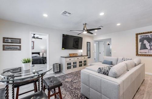 Gilbert Casa | 4-bedroom house in Gilbert - Remodeled Retreat