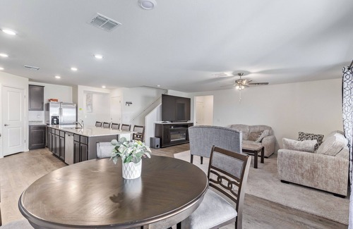 Buckeye Casa | 4-bedroom house in marvelous Buckeye with WiFi, AC. Enjoy your stay