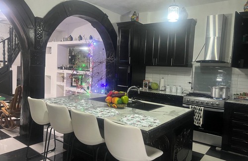 Ahuachapan Casa | 4-bedroom house in brilliant La Hachadura with WiFi, AC