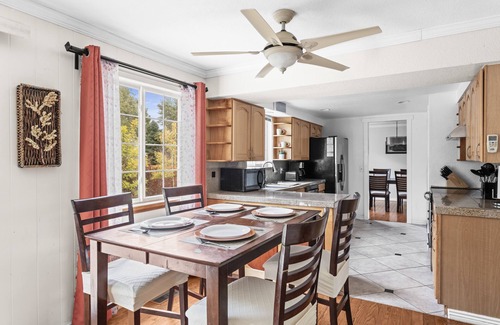 Willow Park Casa | 4-bedroom house in tranquil Aurora with AC, WiFi. Enjoy a peaceful getaway