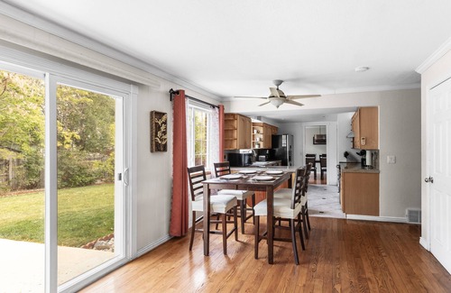 Willow Park Casa | 4-bedroom house in tranquil Aurora with AC, WiFi. Enjoy a peaceful getaway