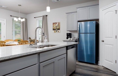 Independence Casa | 4-bedroom house in superb Independence with AC