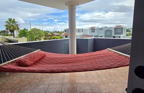 Puerto Nuevo Casa | 4-bedroom house in welcoming Vega Baja with AC, WiFi