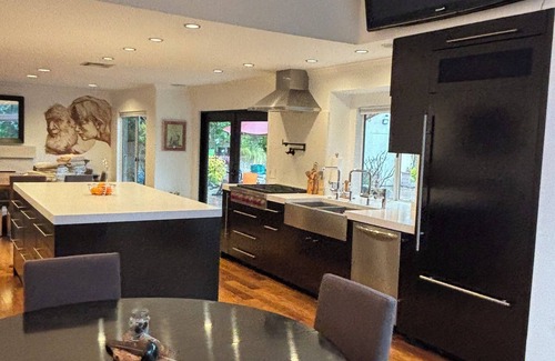 Stevenson Ranch Casa | 4-bedroom house in wonderful Stevenson Ranch with WiFi, AC