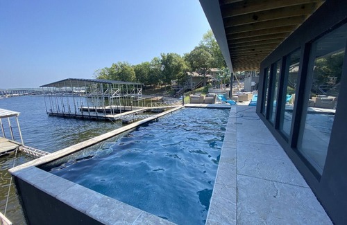 Lake of the Ozarks Casa | 4 bedroom house w/pool - short walk from Shady Gators and H. Toad