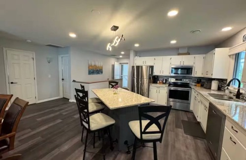 Faribault Cabina | 4-bedroom Lake cabin on Roberds Lake with WiFi, AC. Close to Faribault.