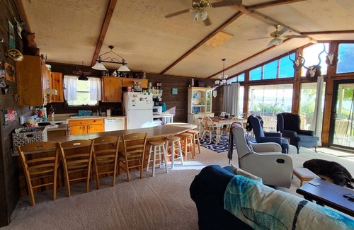 Logan Casa | 4 Bedroom Lake House with fantastic views and plenty of space.