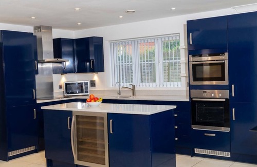 Sheerness Casa | 4 Bedroom Luxurious Executive Villa