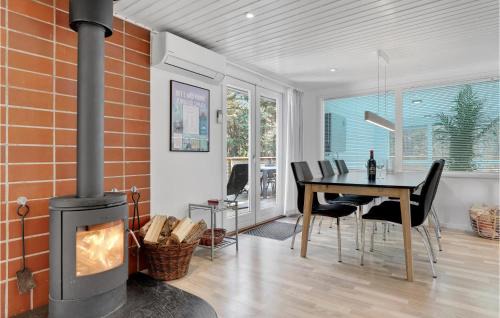 Spidsegard Casa | 4 Bedroom Nice Home In Nexø