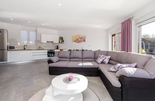 Viskovo Casa | Impresionante casa en Rijeka con WiFi