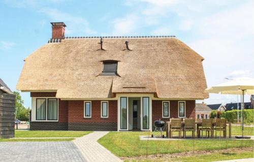 Idskenhuizen Casa | 4 Bedroom Nice Home In Idskenhuizen