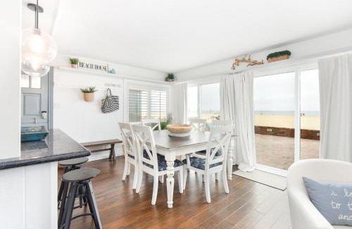 Santa Ana Heights Casa | 4 Bedroom Oceanfront Home with Giant Patio on the Sand