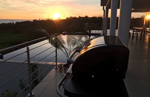Sapphire Bay Villa | Villa moderna de lujo con piscina privada y playa en Fiji - Capacidad de hasta 14