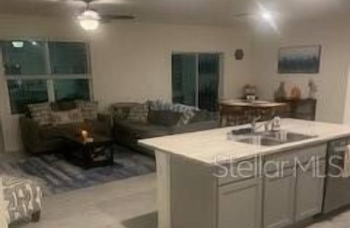 Wimauma Apartamento | 4 Bedroom Single family 430529 by Houzlet