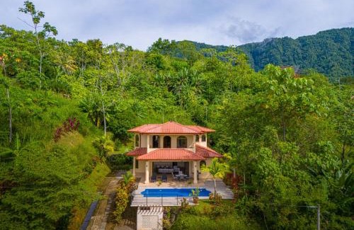 Ojochal Casa | 4 Bedroom-sleep 9-private Pool-gated-ojochal