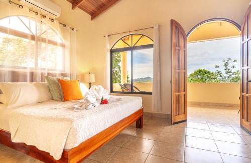 Ojochal Casa | 4 Bedroom-sleep 9-private Pool-gated-ojochal