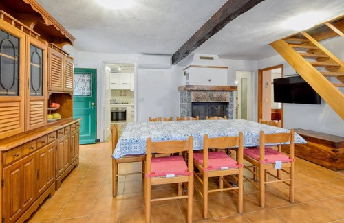 Tribogna Casa | Impresionante casa de 4 dormitorios en.