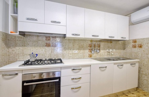 Tribogna Casa | Impresionante casa de 4 dormitorios en.