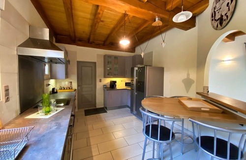 Saint-Genies Casa | 4 bedroomed house with stunning views over the countryside