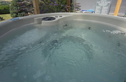 Broompark Cama Y Desayuno | 4 bedroomed Self Catering/ Guest House with amazing views, hot tub and sauna.
