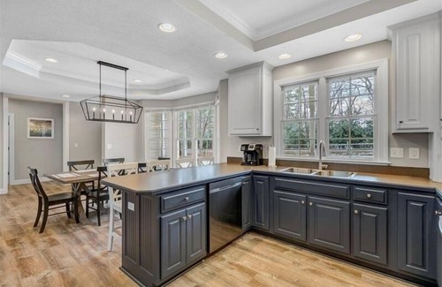 Huddleston Casa | 4 Bedrooms, 1 Flex Room, 4 Bathrooms! Beautiful Home with SANDY BEACH! Occupancy 8! HOT TUB! Come