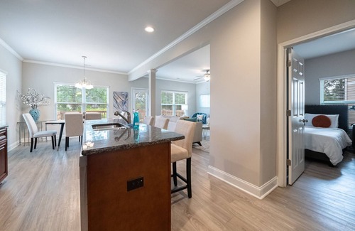 Morrow Casa | 4 Bedrooms *2King Lake-View Home w/Deck