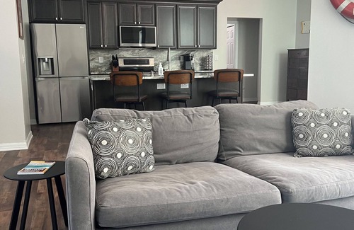 High Point Casa | 4 Bedrooms, 3 Full Bathrooms, A Splash-tastic Pool Paradise in Weeki Wachee, FL
