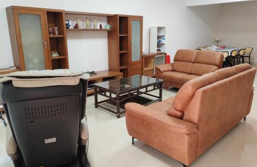 Bukit Jalil Casa | 4 Bedrooms 4 Bathrooms 10Pax Comfy Sleeps Landed Spacious House