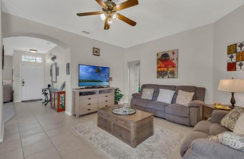 Esprit Villa | 4 bedrooms pool and spa home on golf course Fairways Estates