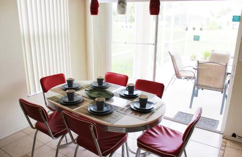 Esprit Villa | 4 bedrooms pool home on golf course Fairways Estates