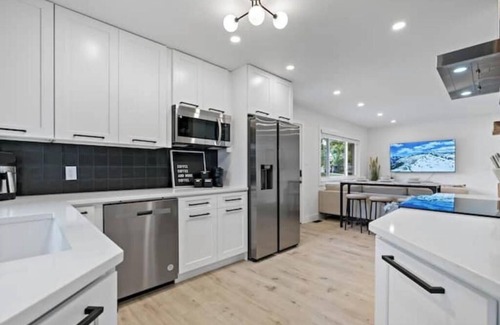 Scenic Heights Casa | 4 Beds 2 Baths. 15 Mins to DT Denver. Located 5 Mins from Olde Town Arvada!