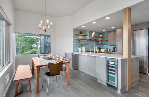 East Queen Anne Condominio | 4 Beds Cozy Condo w/Stunning Lake Union, Mountain & Seattle City View