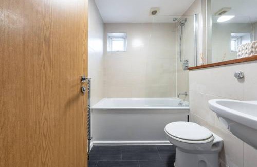 Tooting Casa | 4 beds - TOOTING - 20 min to Central London - Free Parking