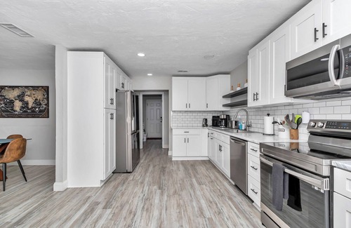 Ocala Casa | 4 BR/2 BA, HEATED Pool, Split Floor Plan, King Suite, W/D, Garage & Yard