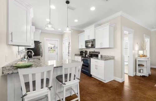 Holiday Beach Casa | 4 BR 2BA Beach House w/ POOL sleeps 12, Cross Street to Beach!