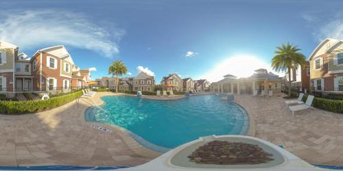 West Kissimmee Casa | 4 BR 4 BA Villa Self Check-In BBQ & Full Kitchen