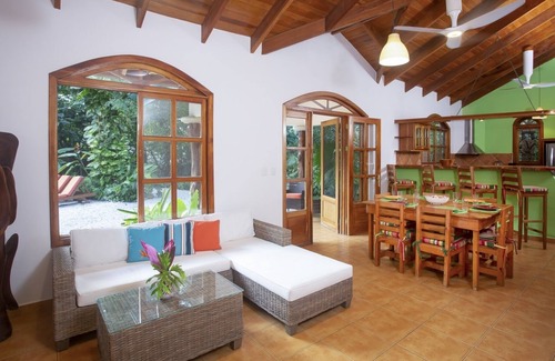 Playa Guiones Casa | Casa de 4 dormitorios junto a la playa en Playa Guiones