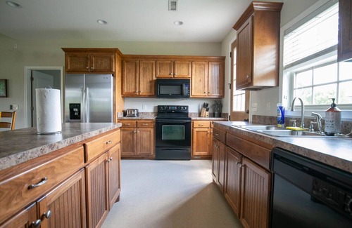 Normandy Otro | 4 BR House on Working Ranch with Lake and River #4
